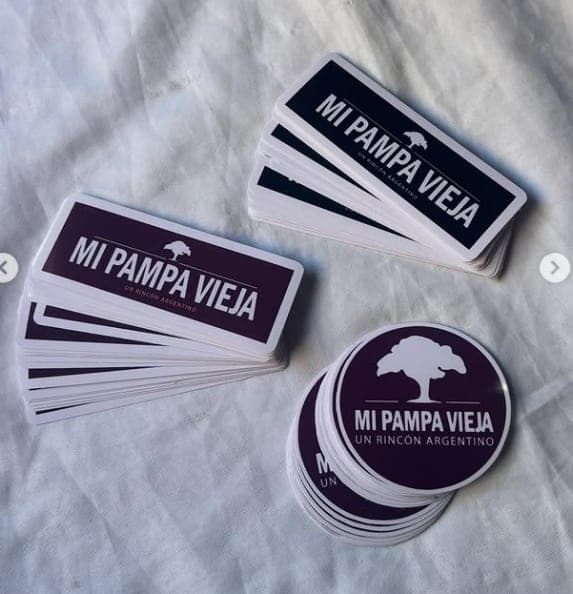 Stickers con tu logo (pack x100)